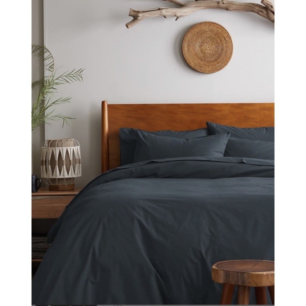 NWOT Quince Standard Set 2 Pillowcases Organic Cotton Nightfall Blue - Picture 2 of 2